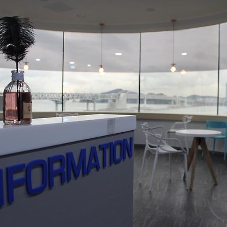 The Blue Guesthouse Busan Bagian luar foto